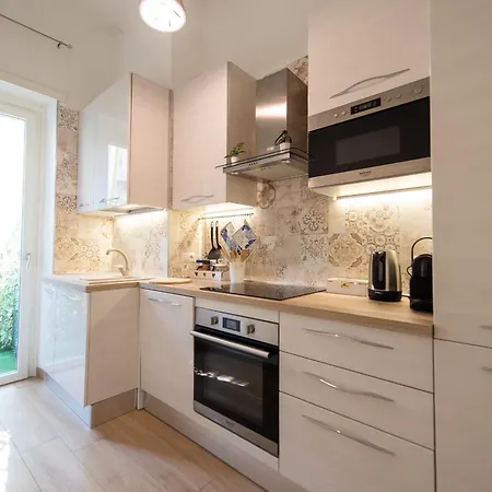 Casa Vanitosa 2 2 Bagni Posto Auto Medio 아파트 토리노