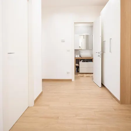 Casa Vanitosa 2 2 Bagni Posto Auto Medio 아파트